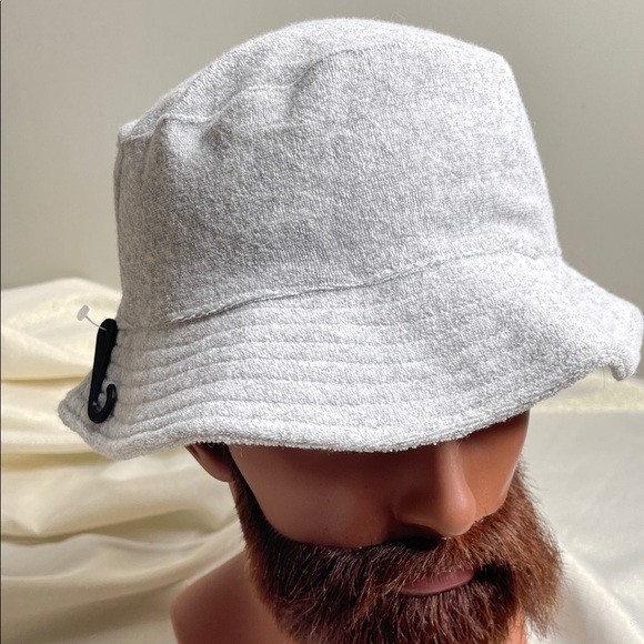 Unisex NWOT Terry Cloth Bucket Hat Light Grey Lined Size S/M - Picture 2 of 7
